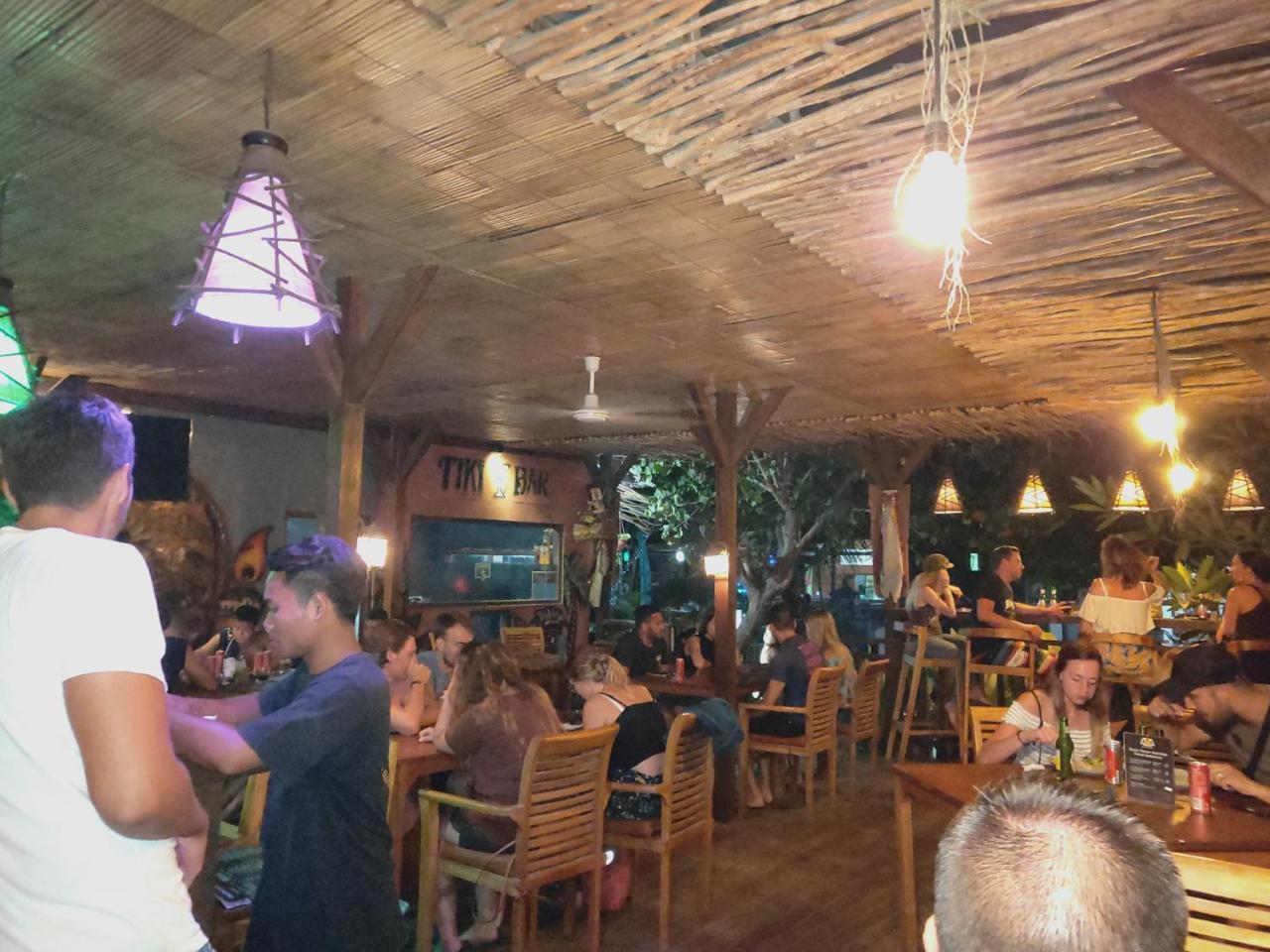 Tiki Bar And More Nusa Lembongan Eksteriør bilde