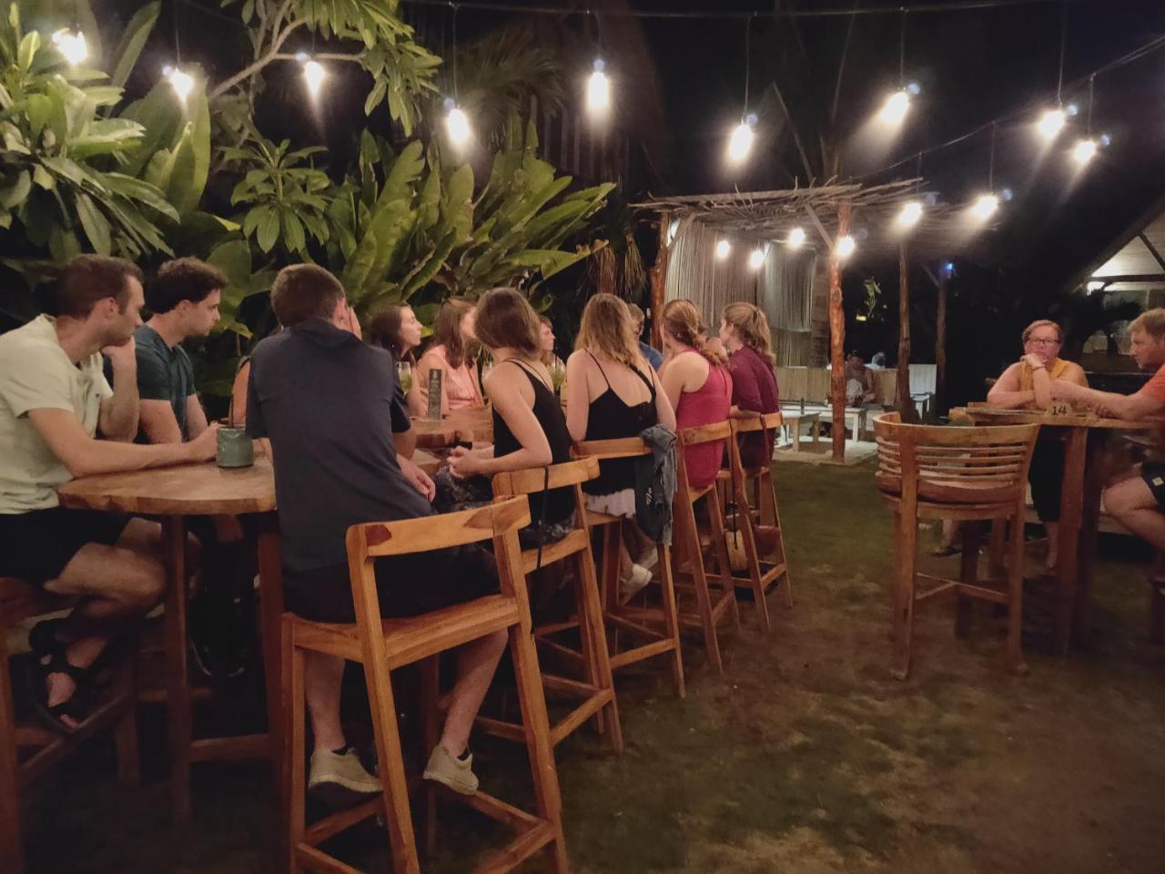 Tiki Bar And More Nusa Lembongan Eksteriør bilde